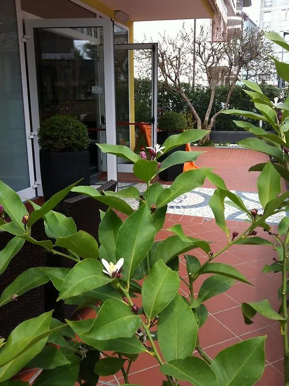 Hotel Ivonne Garni Rimini Italië