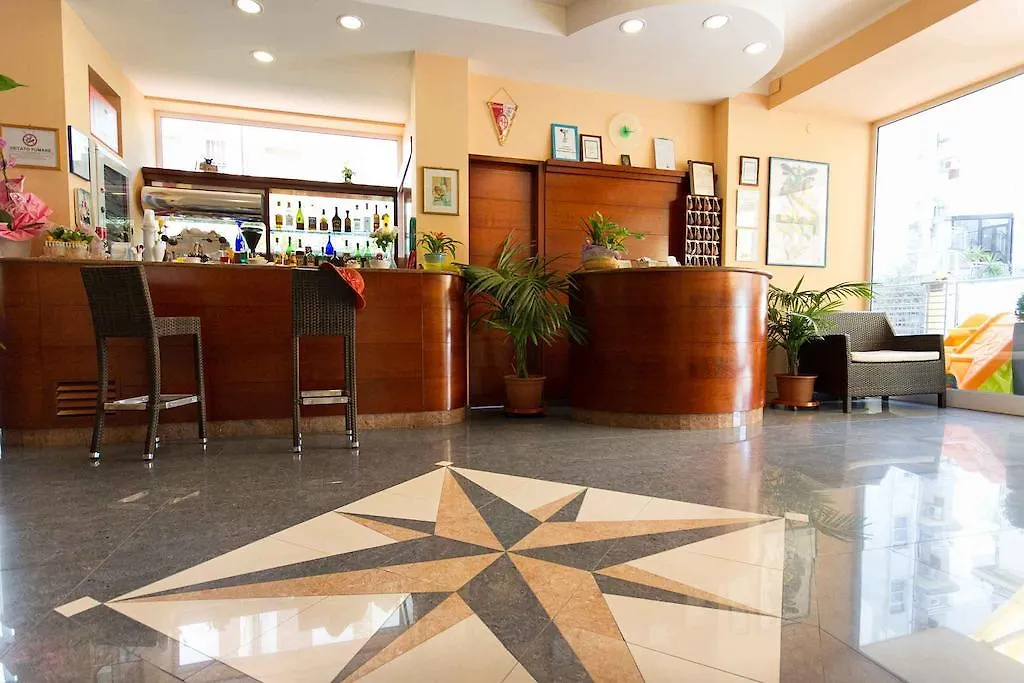 Hotel Ivonne Garni リミニ