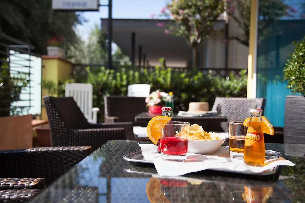 Hotel Ivonne Garni リミニ
